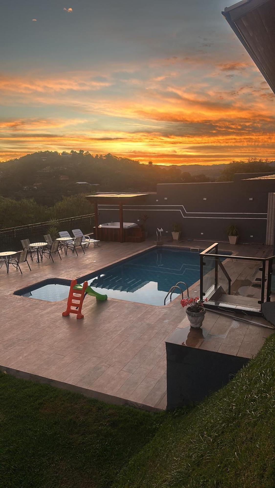Chacara Gama Em Condominio Igarata-Sp - Jacuzzi Com Hidromassagem, Piscina E Sauna מראה חיצוני תמונה